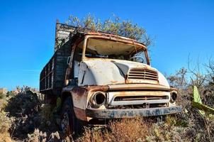 Rusty old truck photo