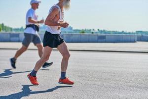 viejo corriendo. foto