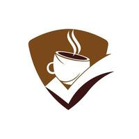 diseño de logotipo vectorial de cheque de café. taza de café con una marca de verificación. vector