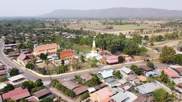 vista aérea del templo en tailandia. foto