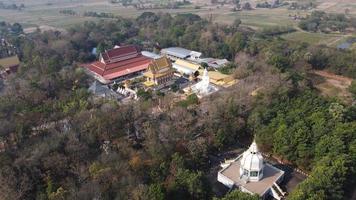 vista aérea del templo en tailandia. foto