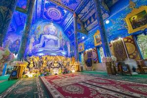 azul templo o wat rong suá diez es uno de el punto de referencia de chiang rai provincia. esta sitio es el popular atracción para chiang rai viaje. foto