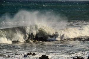 Huge sea waves photo