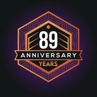 89º año aniversario celebracion resumen logo diseño en ventaja negro antecedentes vector modelo