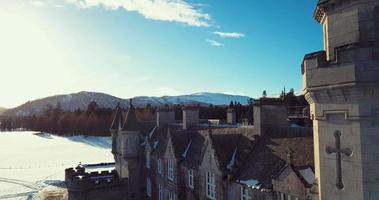 antenn se av balmoral slott i skottland video