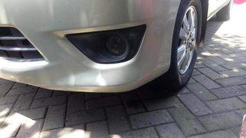 a white metallic front bumper photo