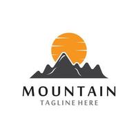 logotipo de icono de montaña vector