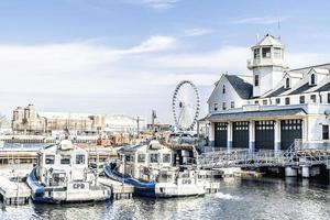 March 4 2023. Chicago, Illinois. Boats and architecture near Navy Pier in Chicago. photo