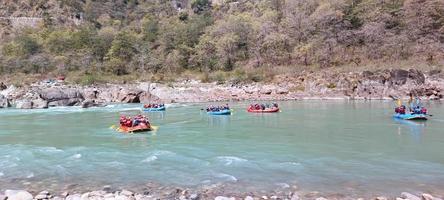 ganga río rishikesh foto