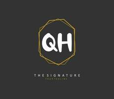 q h qh inicial letra escritura y firma logo. un concepto escritura inicial logo con modelo elemento. vector