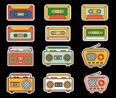 conjunto de de moda hipster retro música elementos. colección pegatinas de maravilloso retrowave clipart. collage con tendencia popular ambiente con miedoso diseño elemento. antecedentes pegatina emblema de dibujos animados vector