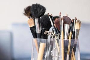 maquillaje cepillos - cosmético concepto foto