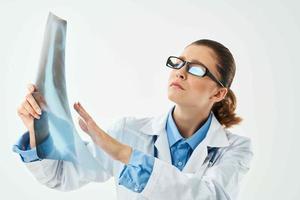 female doctor medicine white coat x-ray diagnostics photo