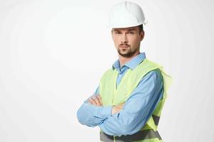 hombre en construcción uniforme proteccion trabajando profesión aislado antecedentes foto