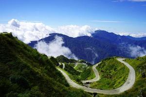 este sikkim zig zag la carretera seda ruta zuluk foto