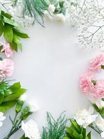 Close up photo of a bouquet of pink and white