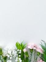 Close up photo of a bouquet of pink and white