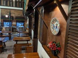 comedor habitación tradicional restaurante con Clásico estilo en el semarang ciudad. el foto es adecuado a utilizar para restaurante fondo, interior póster y viajero contenido medios de comunicación.