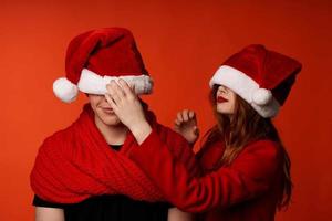 hombre y mujer juntos fiesta romance nuevo año divertido aislado antecedentes foto