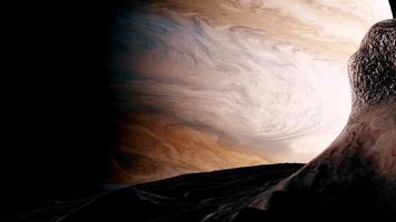 planète Jupiter espace vol proche en haut, vue de lune 4k video