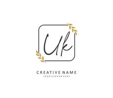 tu k Reino Unido inicial letra escritura y firma logo. un concepto escritura inicial logo con modelo elemento. vector