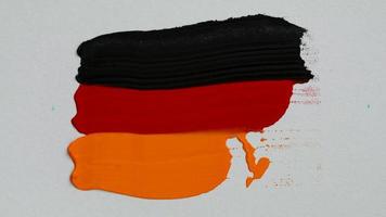 Erstellen ein Flagge von Deutschland mit Acryl Farben und Palette Messer video