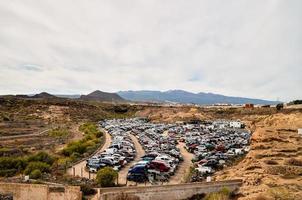 un cementerio de autos foto