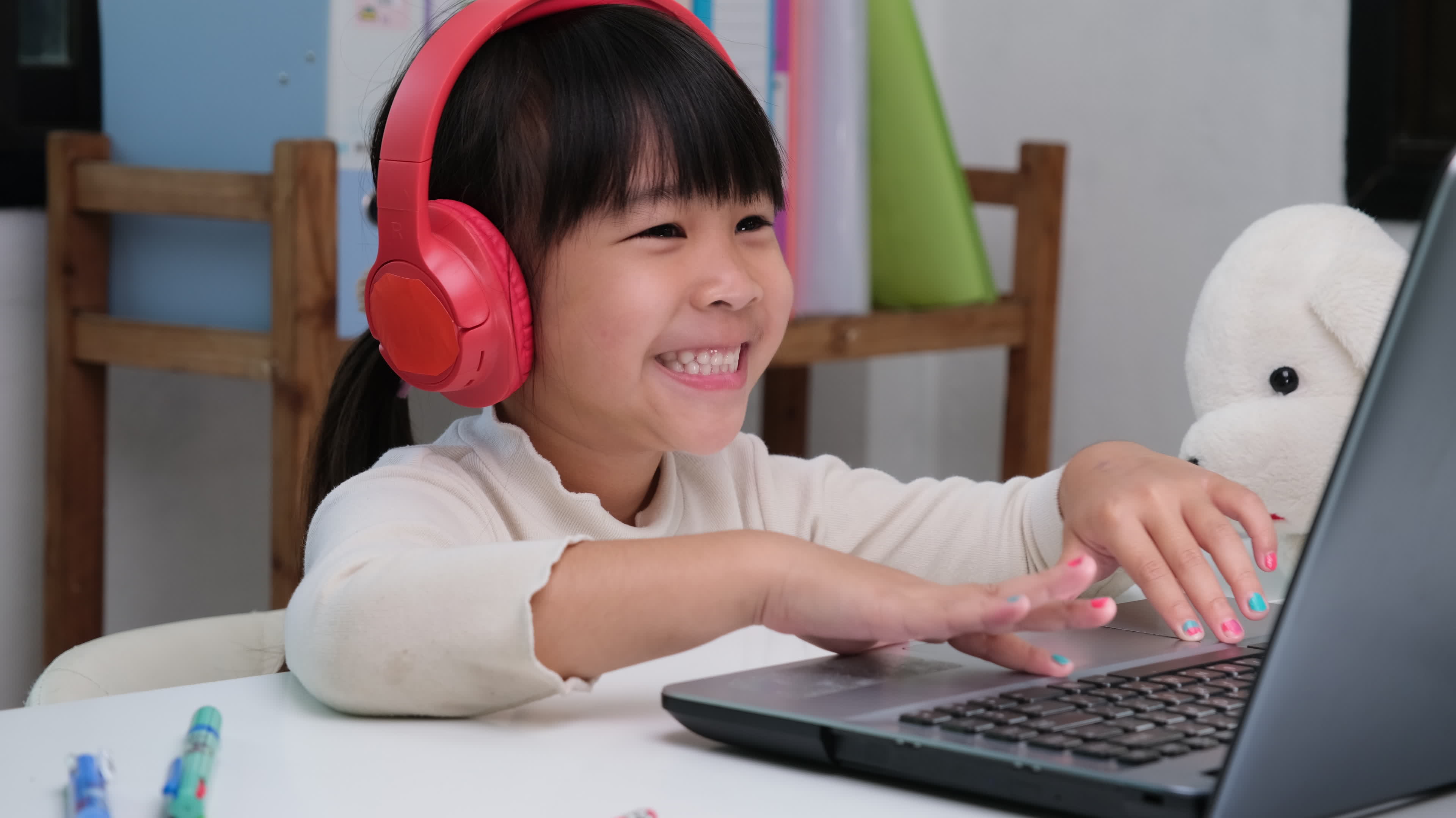 Kids Playing Computer Stock