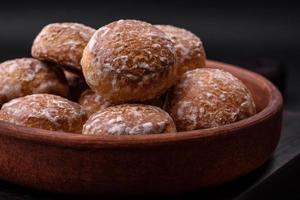 Delicious sweet round gingerbread with jam inside photo