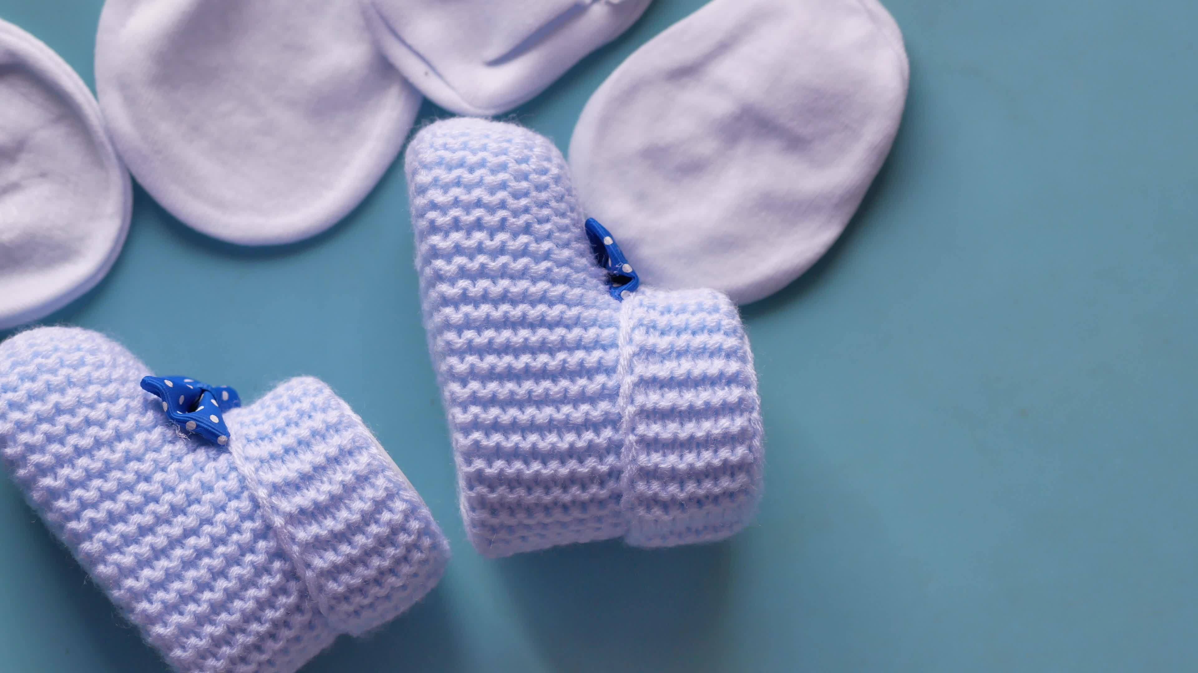 woolen shoes for baby girl