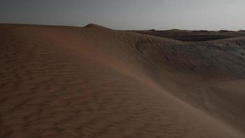 mezzo orientale deserto paesaggio, sabbia dune video