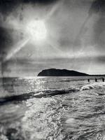 foto de un playa en Turquía en Alanya en un hermosa verano día estilizado como un antiguo fotografía hermosa foto de un playa en Turquía en Alanya en un hermosa verano día estilizado como un antiguo fotografía