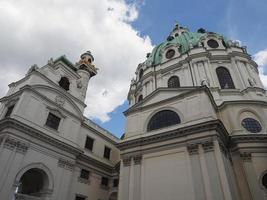 iglesia karlskirche en viena foto