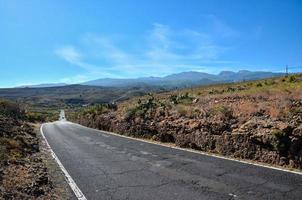 camino en el campo foto