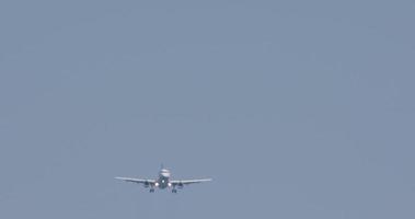 an airplane landing at barcelona airport video