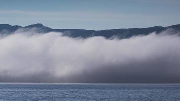 lindo lago dentro Noruega video