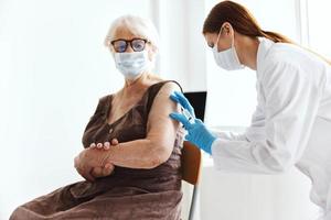 hospital patient immunization safety virus epidemic photo