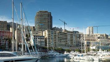 yates y barcos en el puerto de Mónaco, francés riviera video