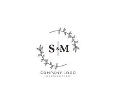 initial SM letters Beautiful floral feminine editable premade monoline logo suitable for spa salon skin hair beauty boutique and cosmetic company. vector