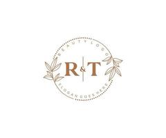 inicial rt letras hermosa floral femenino editable prefabricado monoline logo adecuado para spa salón piel pelo belleza boutique y cosmético compañía. vector
