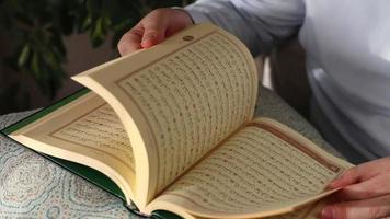 Reading Quran in Mosque video