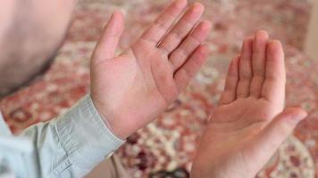 Muslim prayer for Allah video