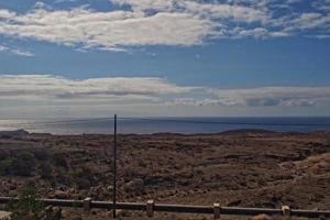 paisajes desde el Español isla de tenerife con el autopista y el Oceano foto