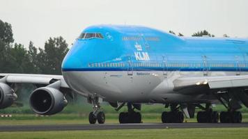 AMSTERDAM, THE NETHERLANDS JULY 25, 2017 - KLM Royal Dutch Airlines Boeing 747 PH BFC begin accelerate before departure at Polderbaan 36L, Shiphol Airport, Amsterdam, Holland video