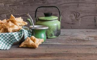 frito Pastelería con membrillo y batata típico de sur America gastronomía foto