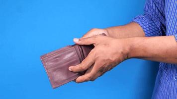 Man hand open an empty wallet with copy space video