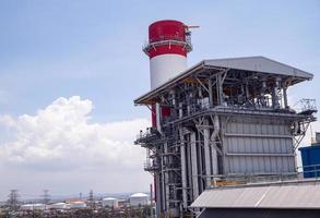 paisaje foto de Chimenea y apilar de combinar ciclo poder planta proyecto. el foto es adecuado a utilizar para industria antecedentes fotografía, poder planta póster y electricidad contenido medios de comunicación.