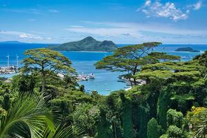 ver de S t Ana marina parque y Puerto desde sans sousi camino, mahe seychelles foto