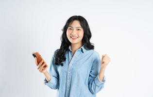 hermosa asiático niña imagen en blanco antecedentes foto