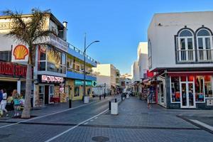 ciudad de corralejo en el Español canario isla fuerteventura en un calentar fiesta día foto